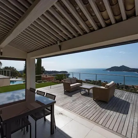 Holiday home Spacious House With Pool - Near *