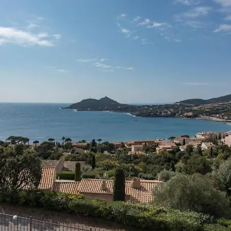Holiday home Spacious House With Pool - Near Saint-Raphael (Var)