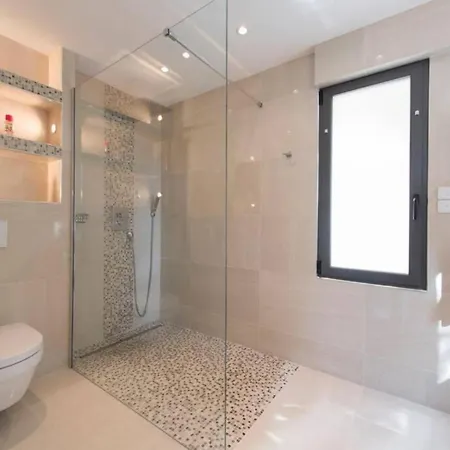 Spacious House With Pool - Near Saint-Raphael (Var)