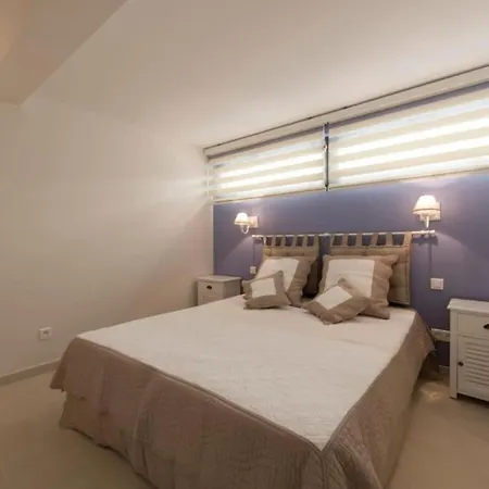 Spacious House With Pool - Near Holiday home *