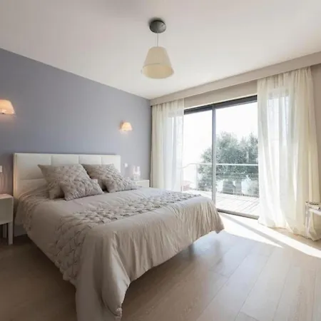 Holiday home Spacious House With Pool - Near *