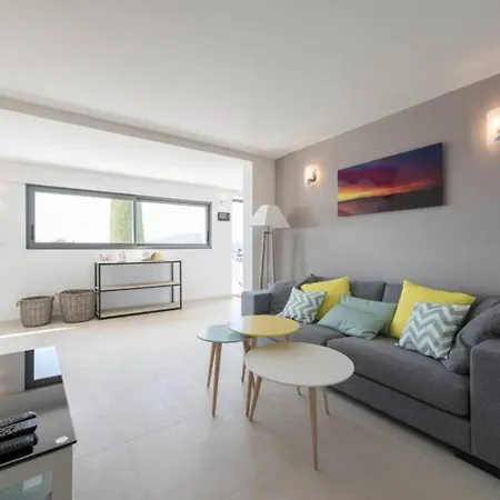 Holiday home Spacious House With Pool - Near